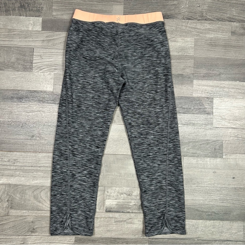 H&M Sport Girls Heathered Gray and Peach Capri Workout Leggings